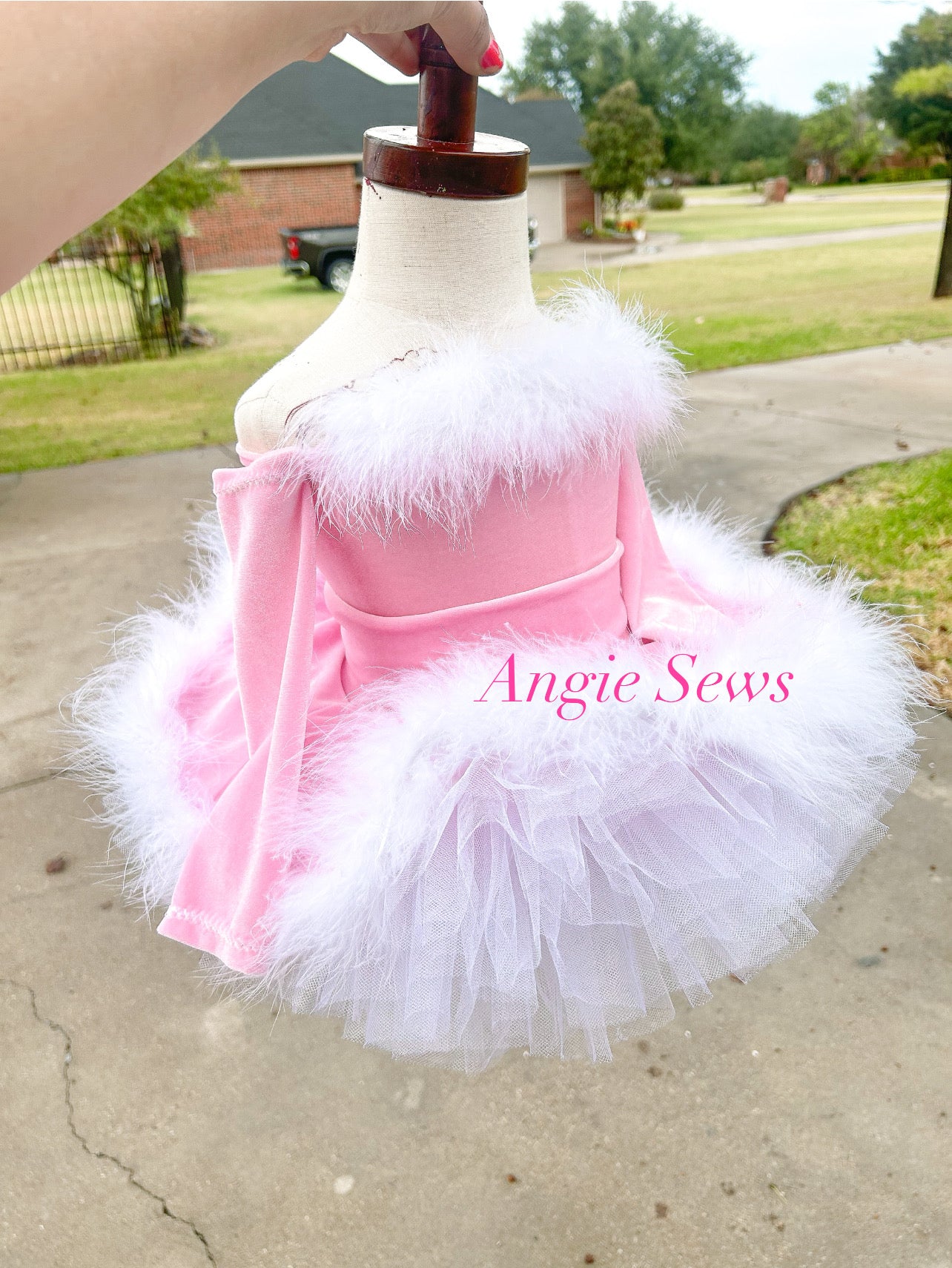 Santa Baby 🎅🏼 (Multiple Colors Available)