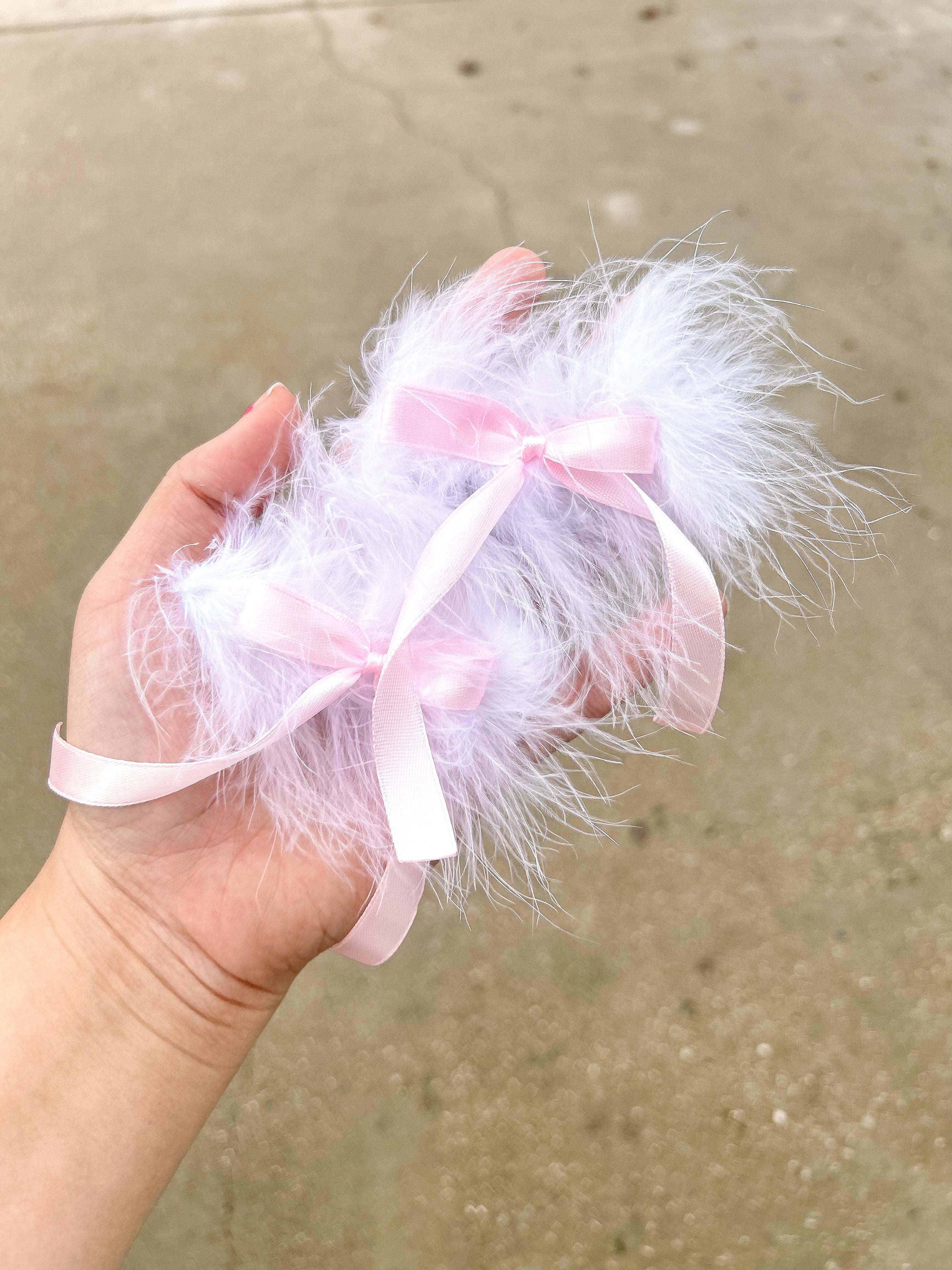 Fur Piggies w. coquette Bows (clips)
