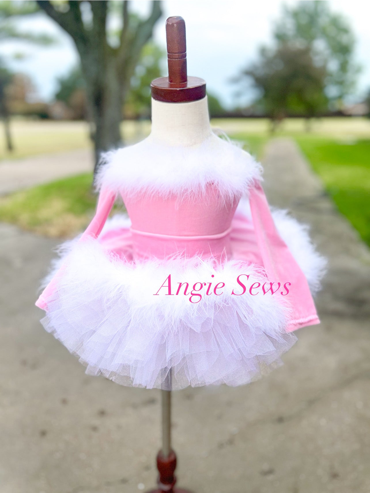 Santa Baby 🎅🏼 (Multiple Colors Available)