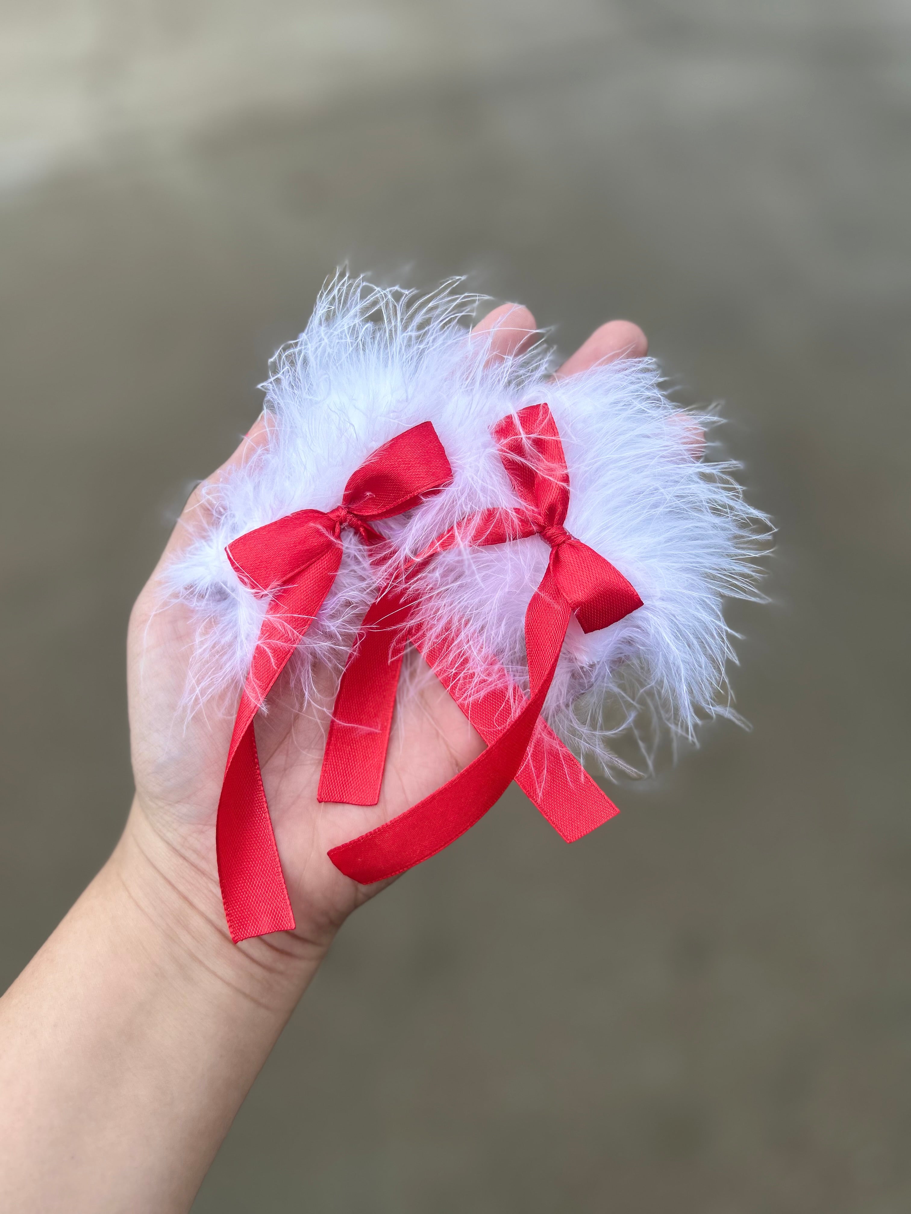 Fur Piggies w. coquette Bows (clips)